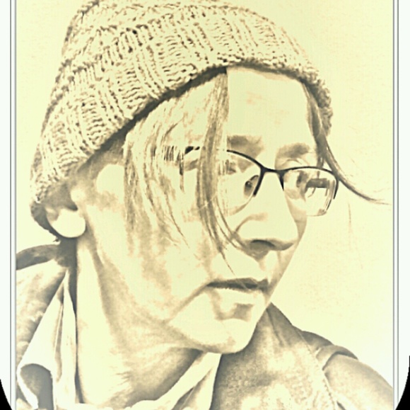 Meet your Posher, Inara - Picture 1 of 1